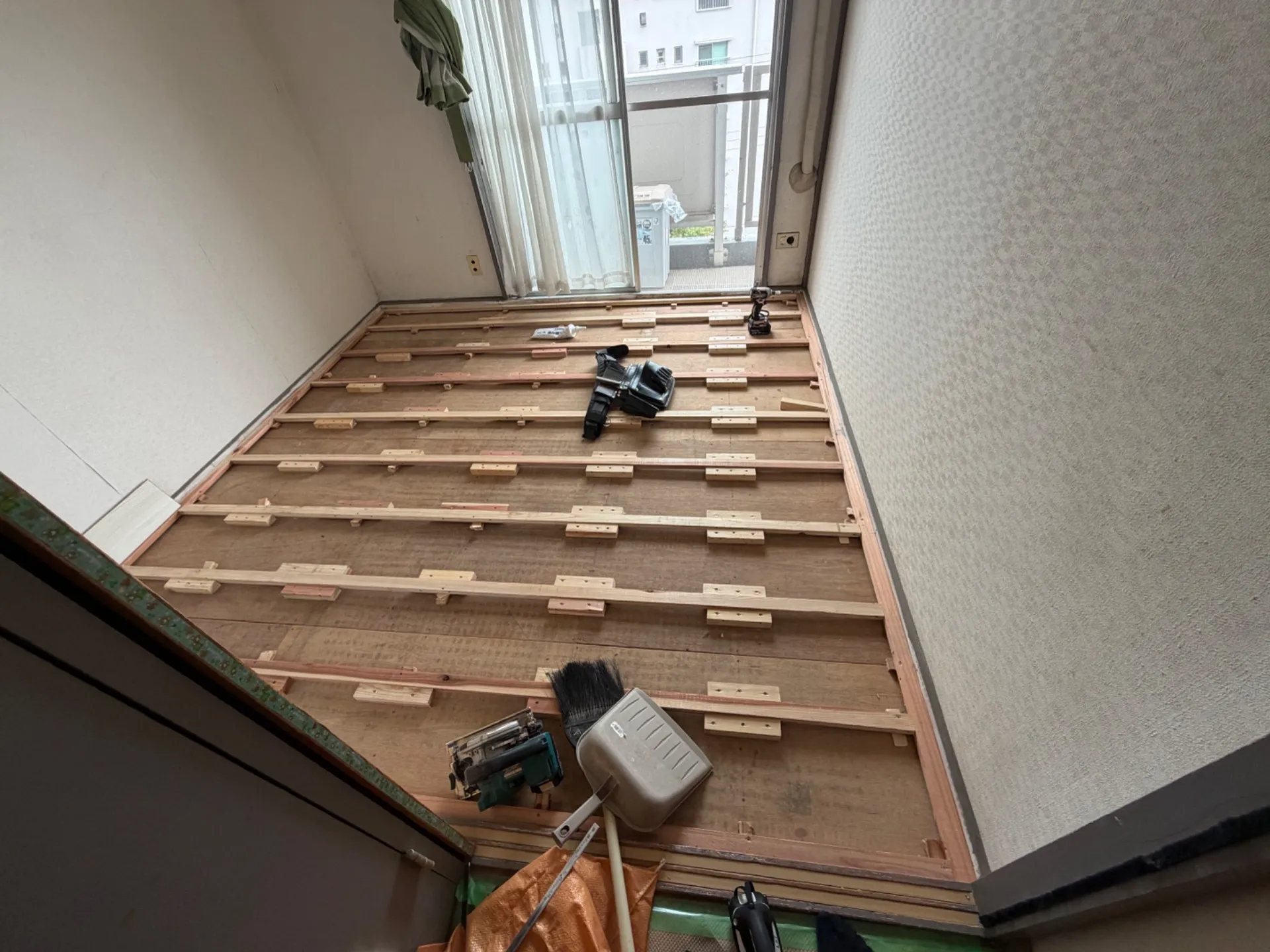 施工中
